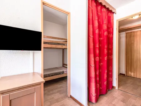 Rond Point des Pistes (Val Claret) Отели рядом с достопримечательностью «Precision Ski»