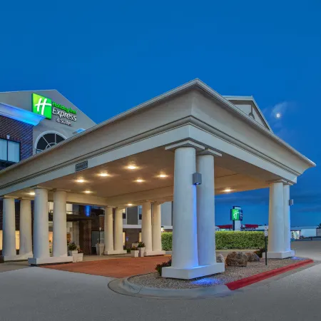 Holiday Inn Express & Suites BUFFALO by IHG