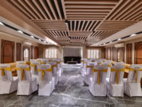 RnB Select Walk Inn Lucknow Hotels in Lucknow