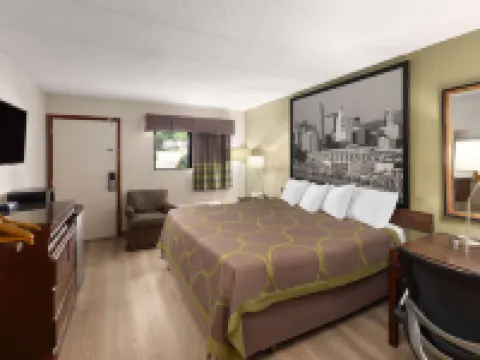 Super 8 by Wyndham Fort Mitchell Cincinnati Area Hotels in Kenton County