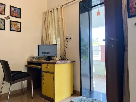 The Abu Villa Отели рядом с достопримечательностью «Пандав Бгаван Комплекс»