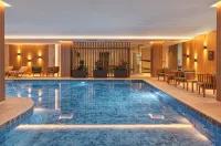 St George Beach Hotel & Spa Resort - Bãi biển