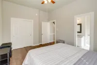 Minimalist Spring Vacation Rental w/ Fireplace Hotels near Houston Central Seventh-day Adventist Church