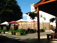 The Railway Inn Hotel a 