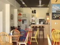 Smugglers Cove Inn Hotels in Lunenburg County