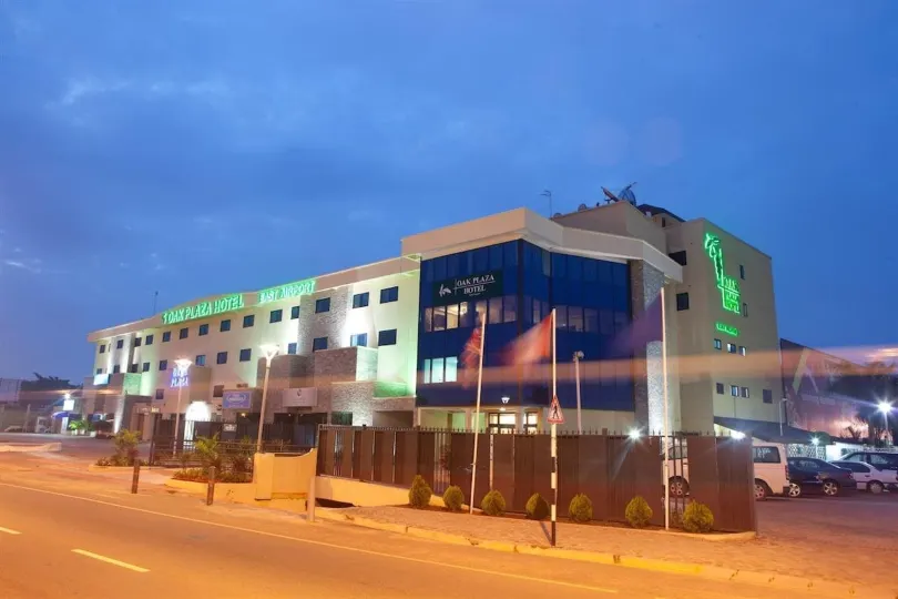 Oak Plaza Hotels East Airport