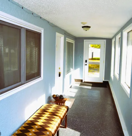 Red 4 Apartment - experience the comfort of this charming