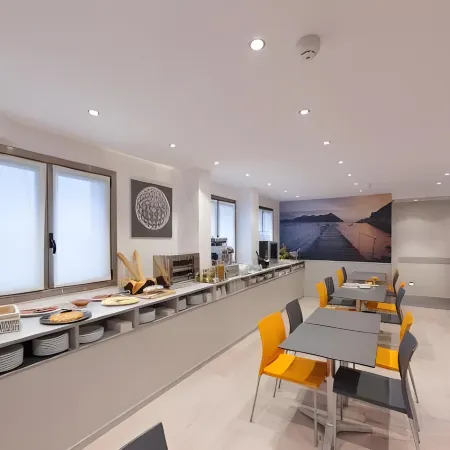 Colectia Hotel Urumea Отели рядом с достопримечательностью «Гора Улиа»