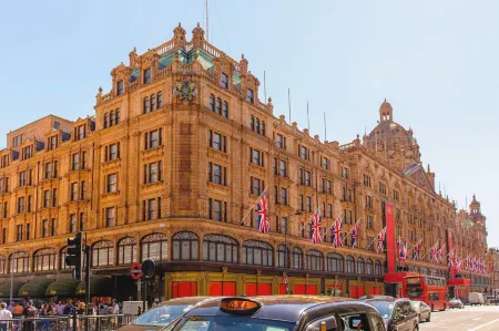 Astor Kensington Hostel