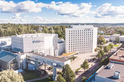 Courtyard Tampere City Hotels near Osuustoimintamuistomerkki
