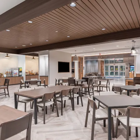 Fairfield Inn & Suites Houston Memorial City Area Отели рядом с достопримечательностью «Мемориал Сити»