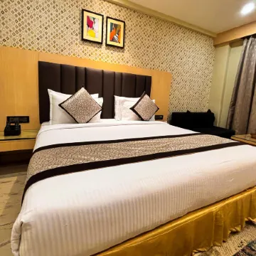 Hotel Golden Tree