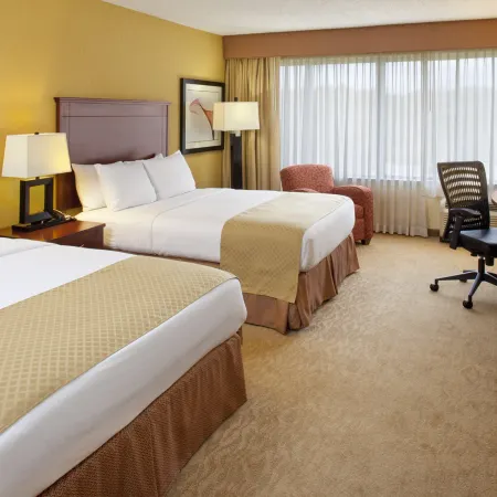 DoubleTree by Hilton Hotel Fayetteville