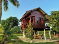 Shine Villa Sukhothai Hotels near Wat Nong Rang Nuea