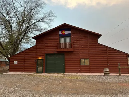 Loft apartment on a horse ranch
