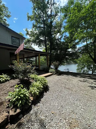 Family Friendly Lake House