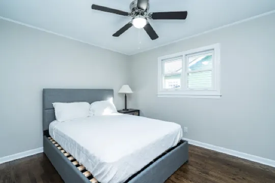 Newly Renovated 2BR near Downtown/Duke/NCCU/DPAC! Long Term Stays Welcome!