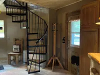 The Pinecone Cabin. Twenty minutes from Wolf Creek Pass. Hotels in South Fork