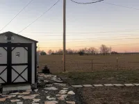 Willie Cleo, the Vintage Holiday Rambler in Walnut Springs Hotels in Bosque County