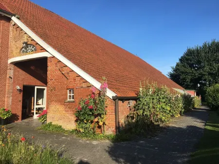 Rheiderland - Large apartment on a park-like plot near Dollart