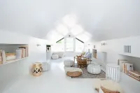 Spacious and Charming- Walk to Rainey Street