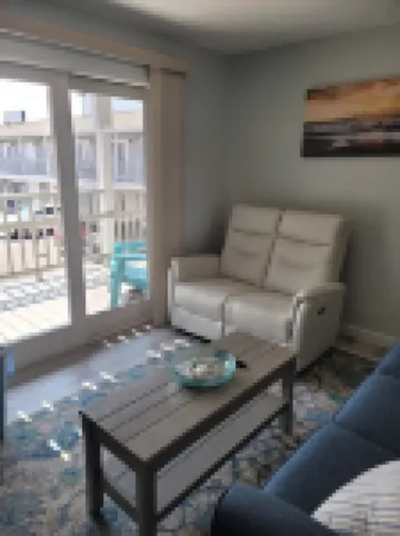 Luxury Executive 1-bedroom condo at Hampton Beach with Ocean & Marsh Views