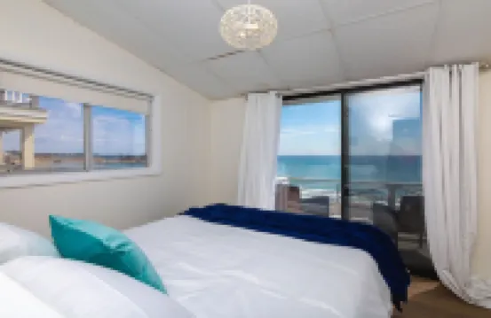 Oceanfront 4 BR/2 Bath Long Beach Vacation Home - Grill, Outdoor shower, AC