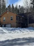 Cozy Cabin Hotel dekat Williams Lake