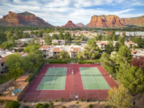Sedona Eco-Friendly Condo w/ Pool: Walk to Shops Restaurants Golf & Trails