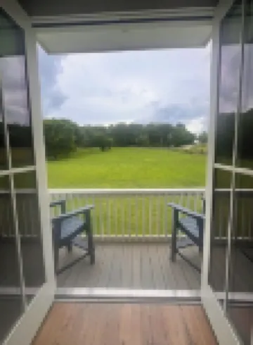 Quiet Retreat at Maplewood Hollow!