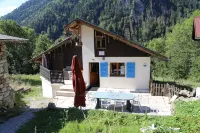Chalet Elisthur Chambre N°3 Hotels near Pic de la Corne