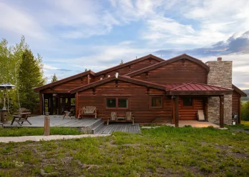 4-Seasons Luxury Mountain And Lake Getaway