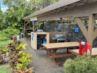 What a Deal! Walk to the Beach from This Gorgeous 1 Br/2BA Condo w/AC. Sleeps 4