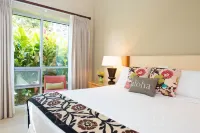 Honua Kai Desired ground floor suite.  Steps to the beach and pools. Suite H116
