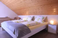 Beautiful top floor apartment surrounded by vineyards Hotels in Offenburg