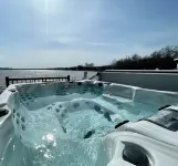 Spacious 6 bedroom home on a 430 acre all sports lake.