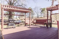 2 Bedroom Home less than 2 miles to Jacks Fork River