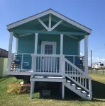 “Little Salt” GREAT LOCATION on intercoastal! Catch fish from backyard