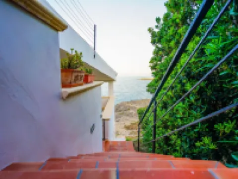 Villa sul Mare, il Mare Dalla tua Camera da Letto, 20 Scalini e ti Puoi Tuffare アウグスタのホテル