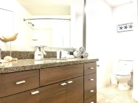 Spacious 2 bedroom Venice beach condo