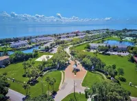 Resort Style Vacation Condo in Coquina Key St. Petersburg, FL.