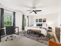 3 minutes to Pisgah Forest Entrance! - Game room - Fire pit Hotels in Boyd