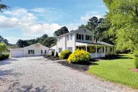 The Greenhouse: A peaceful retreat minutes from all Williamsburg has to offer - 4-Star