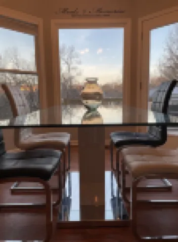 Beautiful Downtown Brick Road Home Oasis With Stadium View