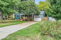 The Cozy Coop: Charming 2-Bedroom Starkville House Walking Distance from Campus!