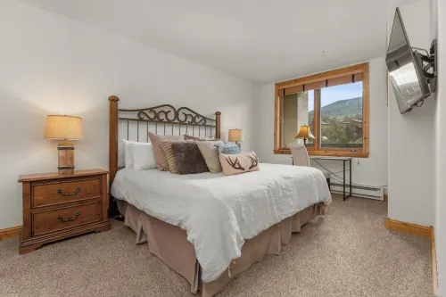 Steamboat ski in/ski out condo