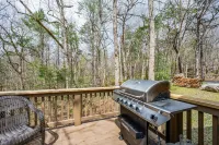 The Cove: Nestled amongst huge boulders and trees - Pool and Fitness Access!