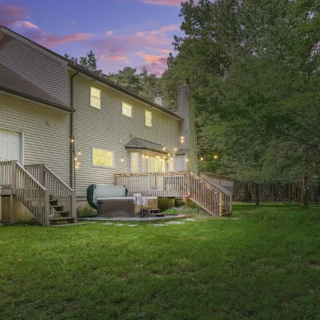 Beautiful, spacious getaway in Poconos Paradise with game room, hot tub & deck!