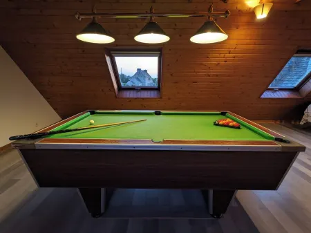 Luxurious villa, breathtaking sea view, 10 meters from the beach, 5 bedrooms, 10 people