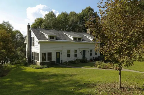 #1 Location for CDP. Fire-pit & Fishing Pond. FUN & Private. 5 bedrooms, 3 baths